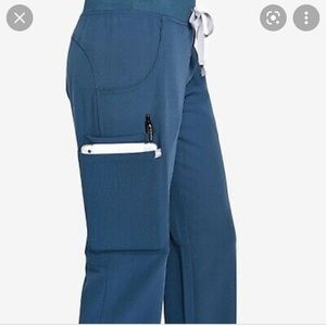 L Figs Dark Harbor Kade